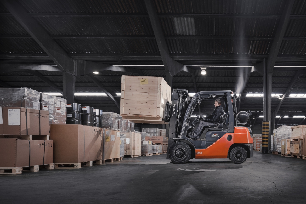 Corso Aggiornamento Addetti Conduzione Carrelli Elevatori Industriali Semoventi (4 ore) Martedì 28 Luglio